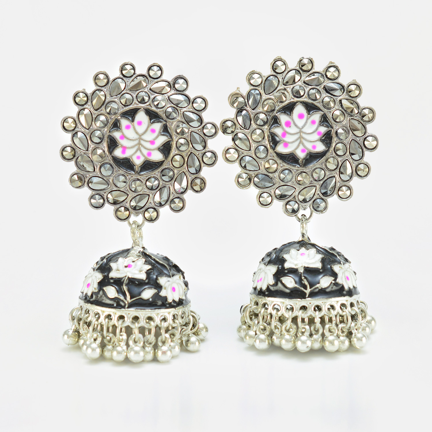 Traditional Designer Kundan And Pearls Jhumka Set