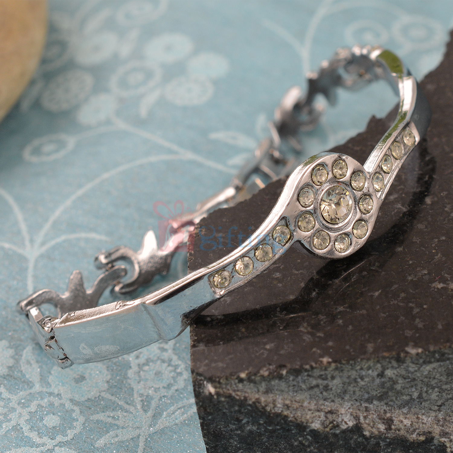 Round Dial Silver Strap Bracelet with Diamond work