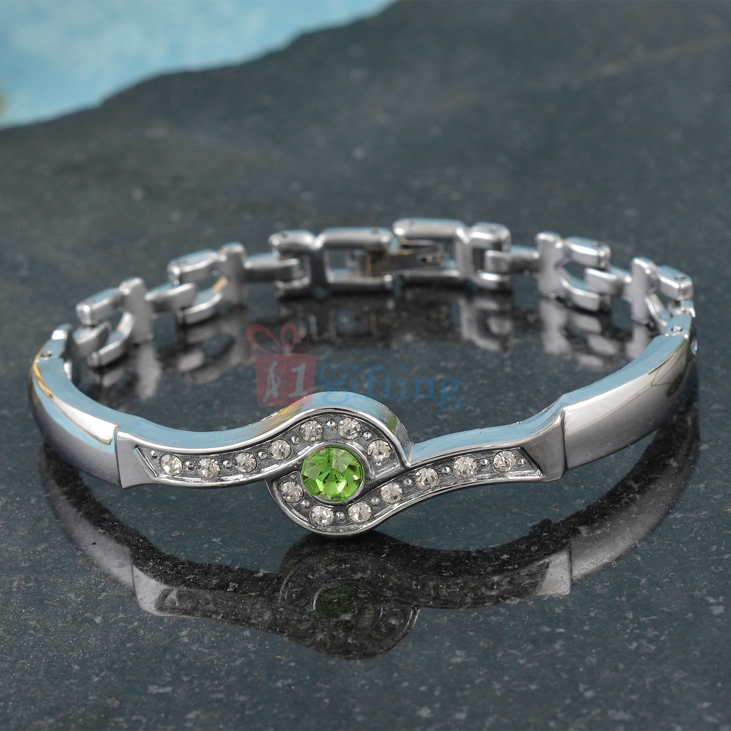 Curvey Design Silver Plated Cast Diamond Bracelet