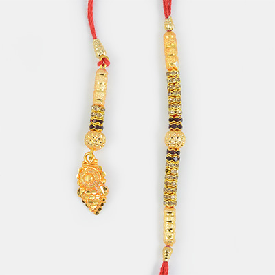 Golden Design in Mauli Dori with Diamonds 