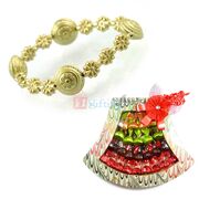 Flower Golden Bracelet with Chocolate Bouquet