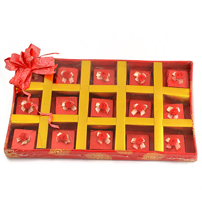 T 15 Rose Designer Chocolate Box