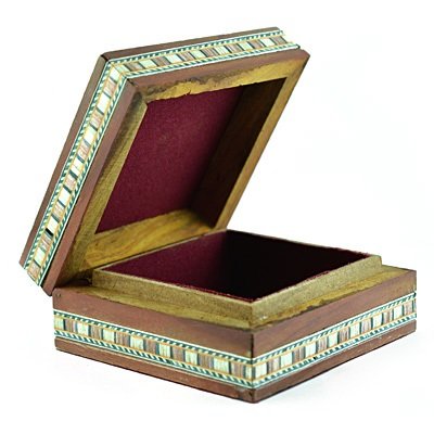 Handicraft Jewelry Box in Wooden