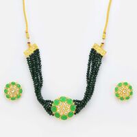 Beautiful Green and Black Combination of Simplicity