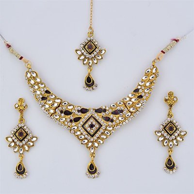 Golden Polished Fashion Jewellery Set with Kundan Meena