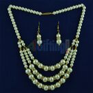 White Diamond Rings and Pearl Necklace with Earings