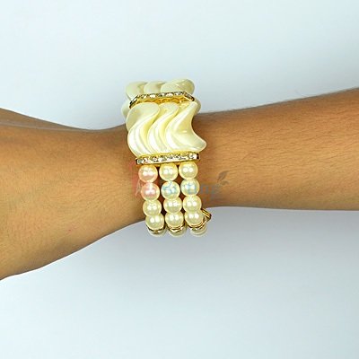 Excellent Pearl Designer Diamond Bracelet for Bhabhi