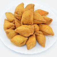 Branded Crispy Chote Samose Sweet