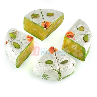 Kaju Diamond Cake