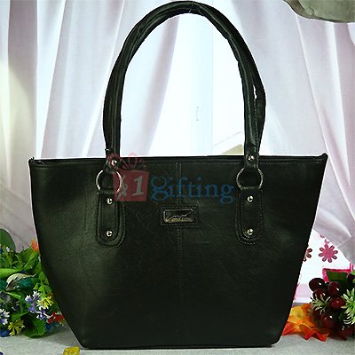 Quality Designer and Fancy Handbag for Ladies